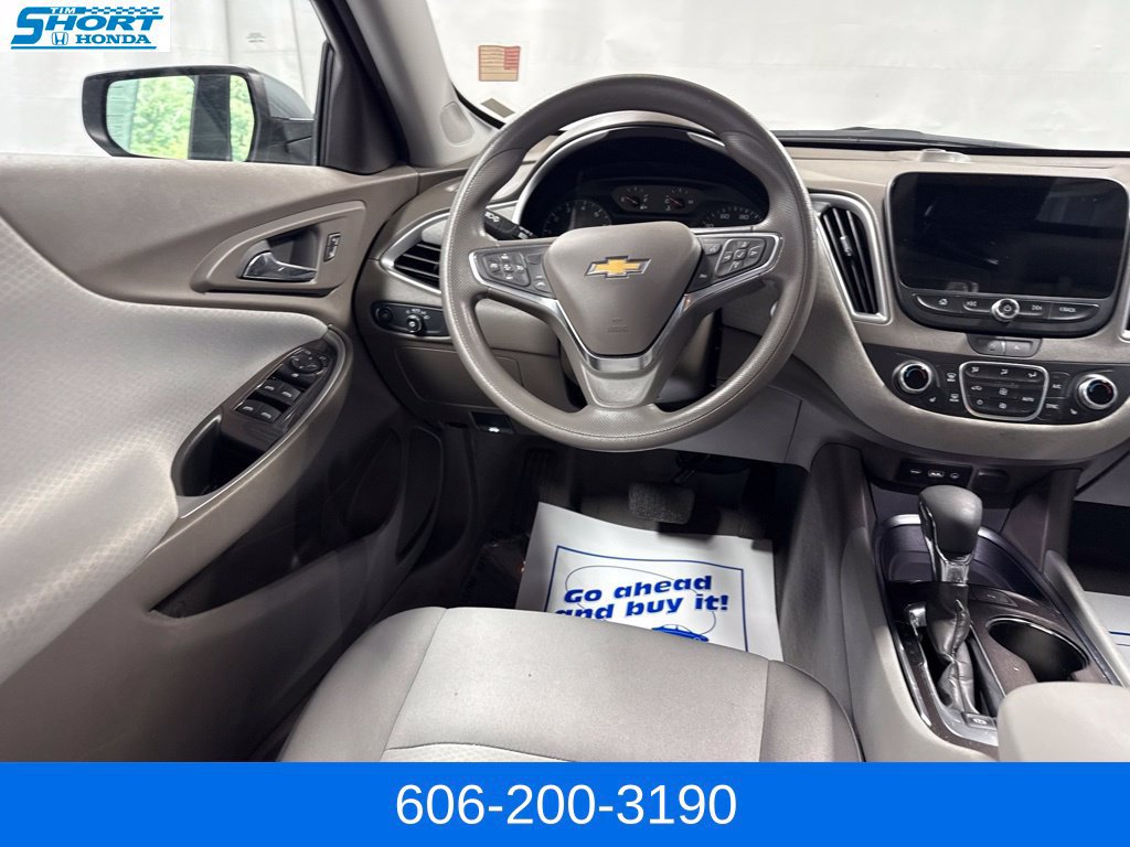 Used 2025 Chevrolet Malibu LT FWD image 15