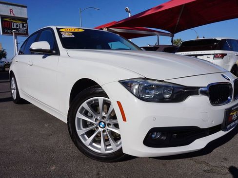 Used 2017 BMW 320i Sedan image 2