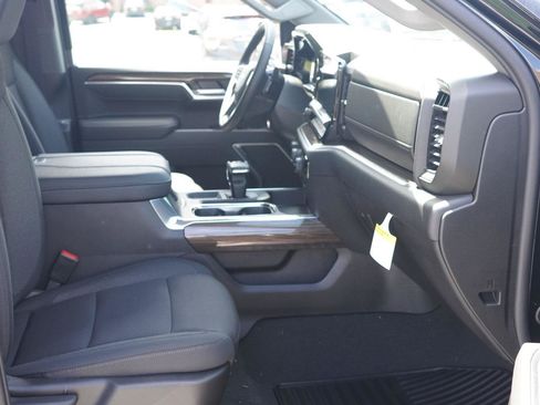 New 2026 Chevrolet Silverado 1500 RST w/ Z71 Off-Road Package AWD/4WD image 30