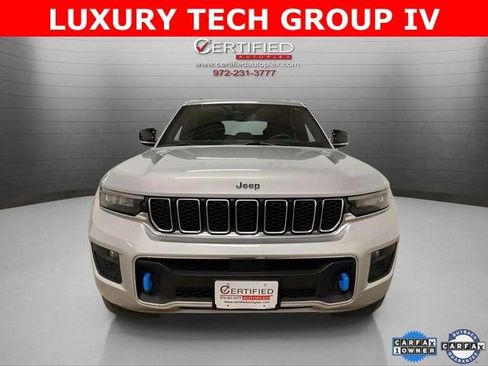 Used 2023 Jeep Grand Cherokee Overland w/ Luxury Tech Group IV image 2
