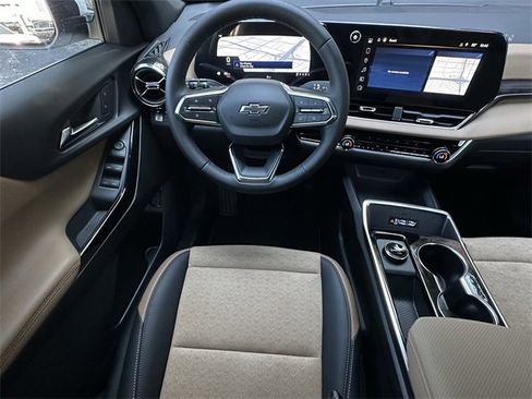 New 2026 Chevrolet Equinox ACTIV image 11