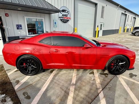 Used 2013 Chevrolet Camaro SS w/ SS Performance Package image 9