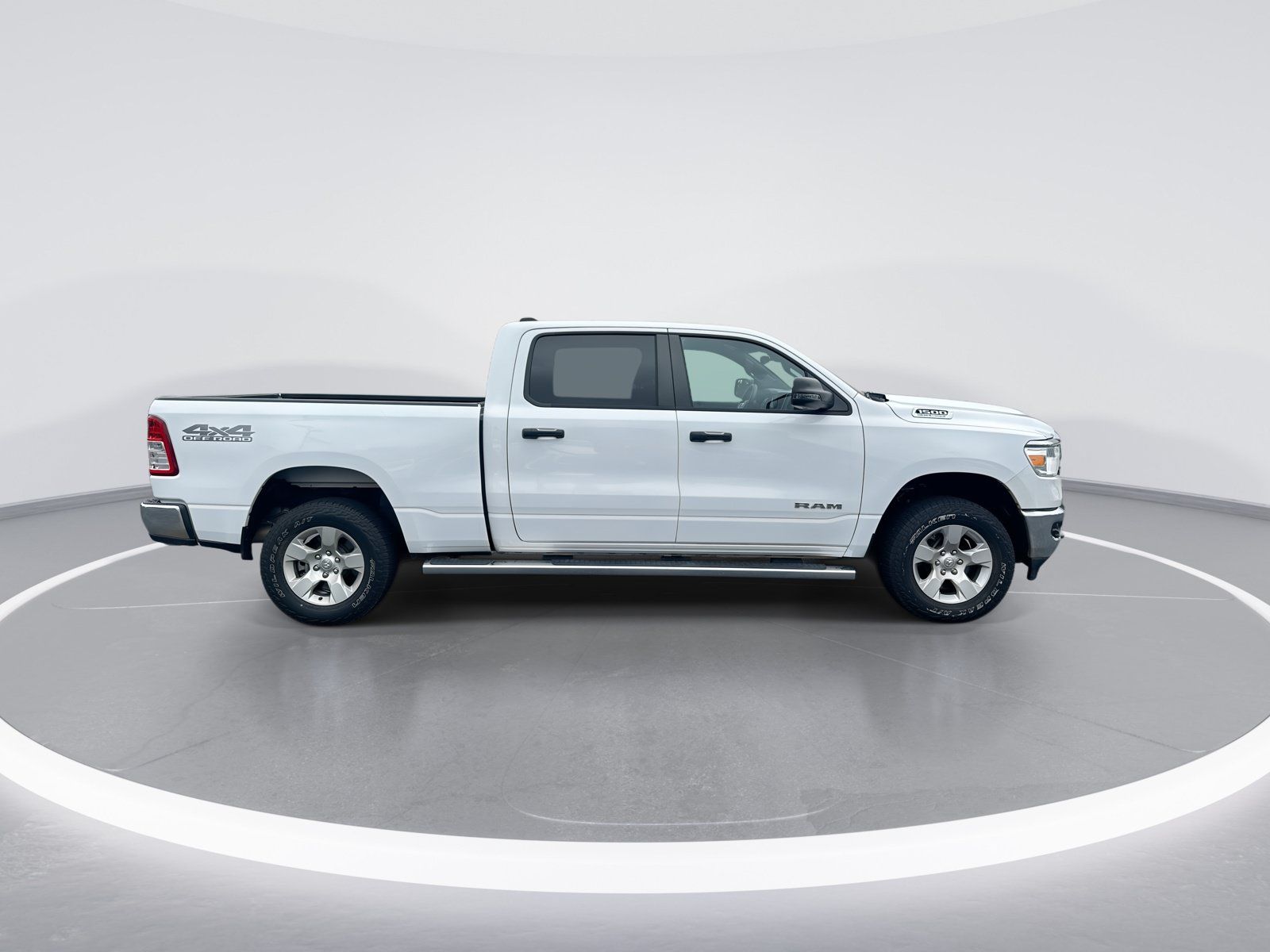 Used 2023 RAM 1500 Big Horn AWD/4WD image 10