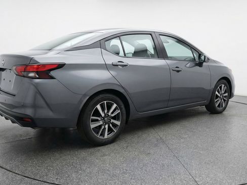 Used 2025 Nissan Versa SV FWD image 9