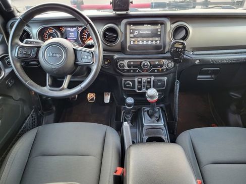 Used 2018 Jeep Wrangler Unlimited Sport S AWD/4WD image 25