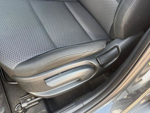 Used 2024 Kia Soul LX w/ Option Group 015 FWD image 8