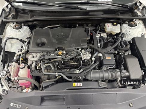 Used 2022 Toyota Camry LE image 36