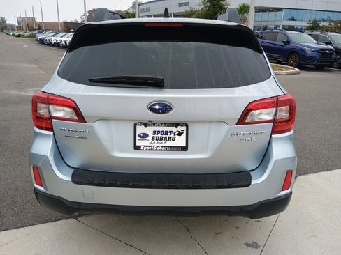 Used 2016 Subaru Outback 3.6R Limited image 6