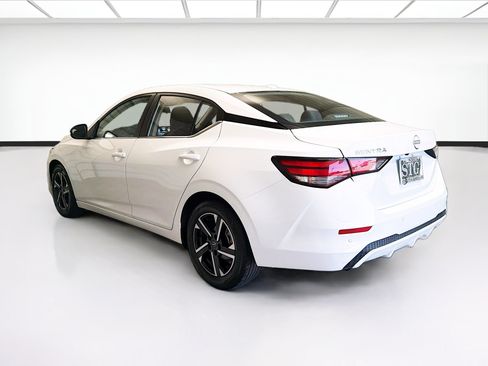 Used 2024 Nissan Sentra SV FWD image 6