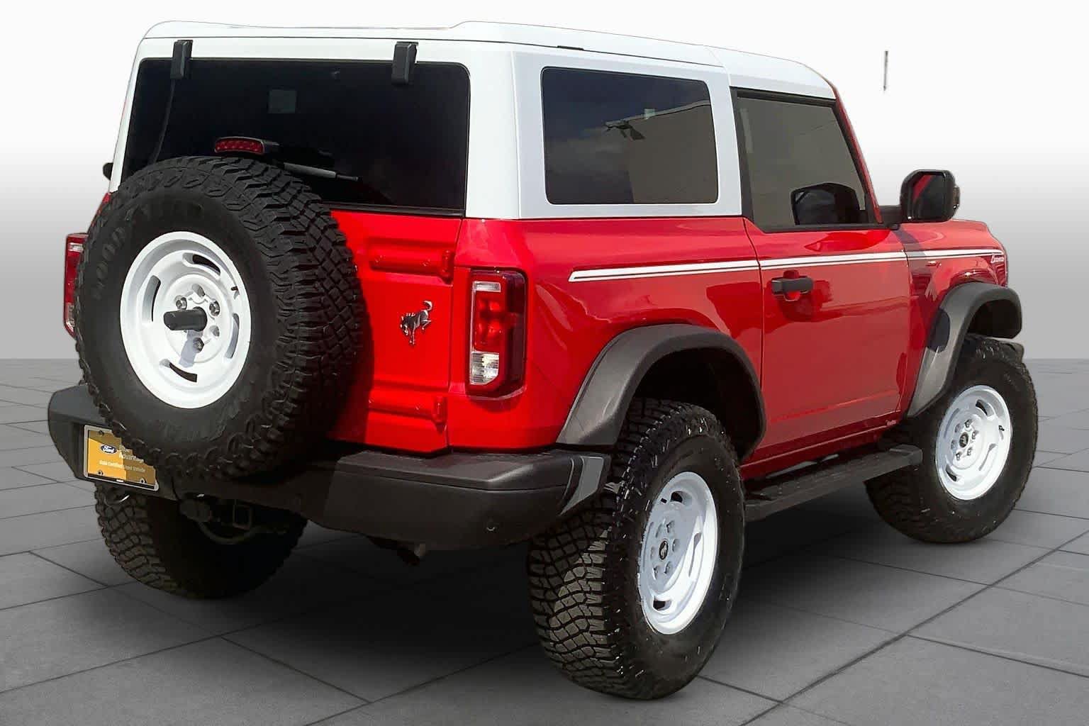 Certified 2024 Ford Bronco Heritage Edition AWD/4WD image 12