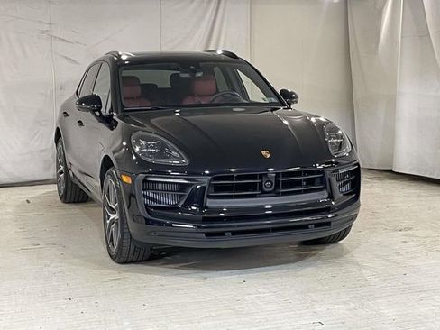 Certified 2024 Porsche Macan S AWD/4WD image 9