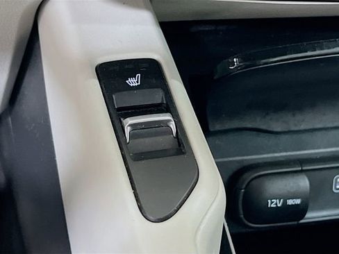 Certified 2023 Kia Telluride S image 21