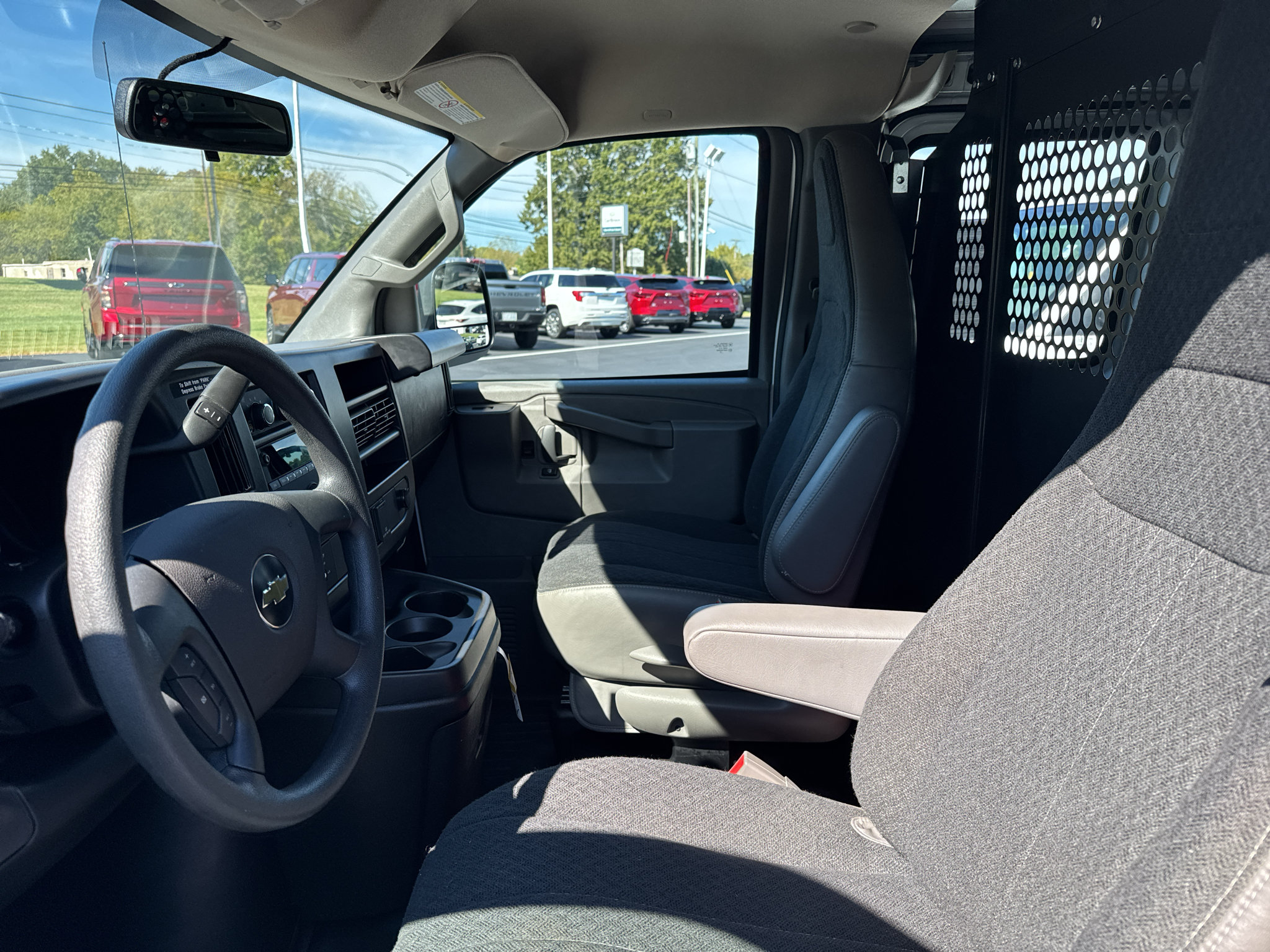 Used 2025 Chevrolet Express 2500 w/ Driver Convenience Package RWD image 8