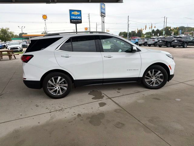 Used 2022 Chevrolet Equinox Premier AWD/4WD image 11