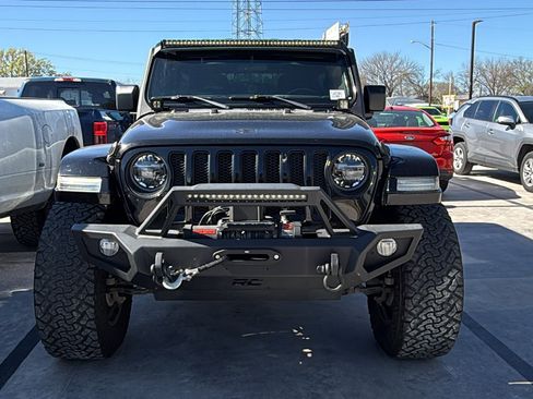 Certified 2020 Jeep Wrangler Unlimited Sahara w/ LED Lighting Group image 15