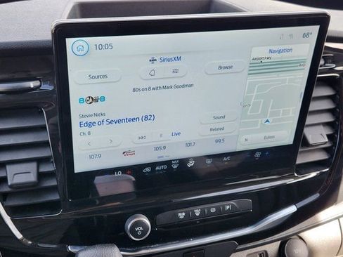 Used 2024 Ford Transit 350 XLT image 5