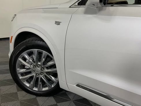 Used 2025 Cadillac XT6 Premium Luxury w/ Platinum Package AWD/4WD image 32