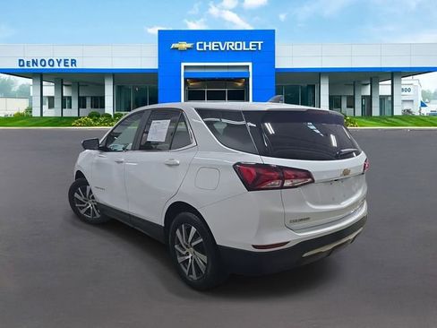 Used 2024 Chevrolet Equinox LT w/ LPO, Floor Liner Package image 10