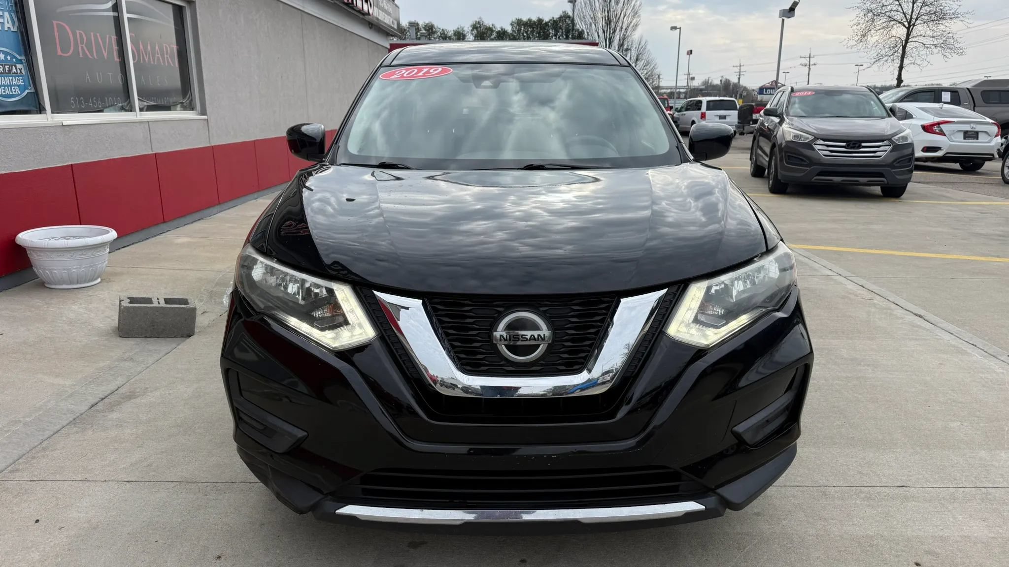 Used 2019 Nissan Rogue S FWD image 5