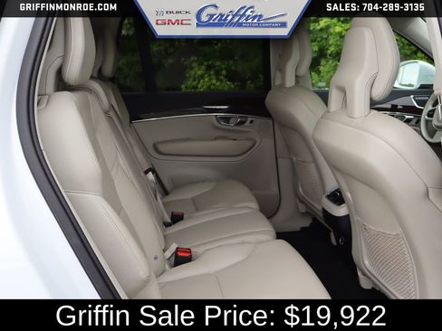 Used 2018 Volvo XC90 T6 Momentum w/ Convenience Package AWD/4WD image 41