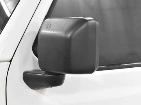 Used 2019 Jeep Wrangler Unlimited Sport image 28