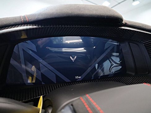 Used 2023 Chevrolet Corvette Z06 w/ Z07 Performance Package RWD image 12