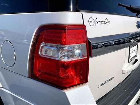 Used 2017 Ford Expedition Limited w/ Equipment Group 301A RWD image 20