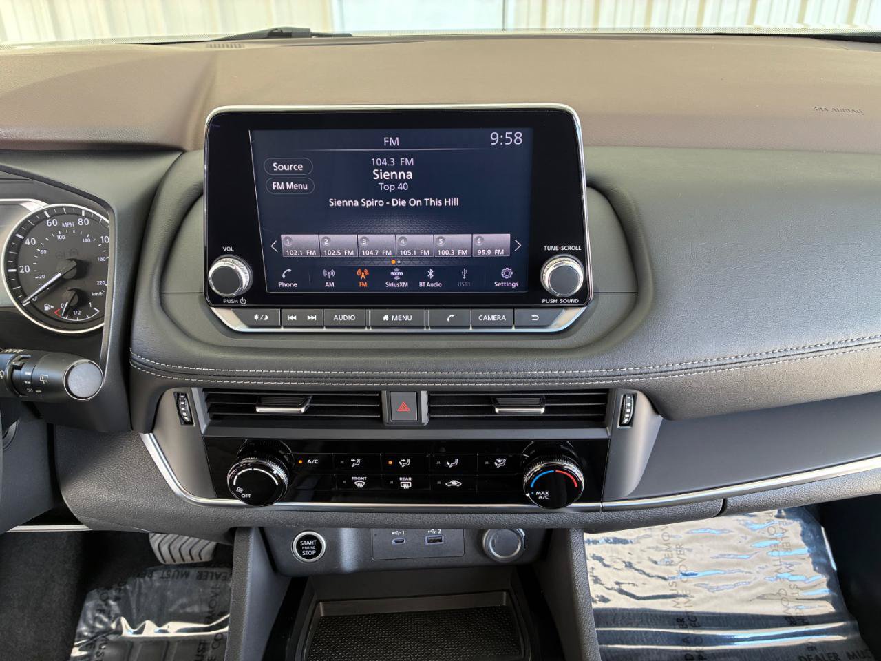 Used 2021 Nissan Rogue S FWD image 19