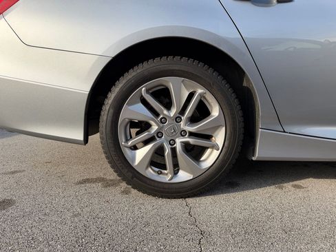 Used 2018 Honda Accord LX image 8