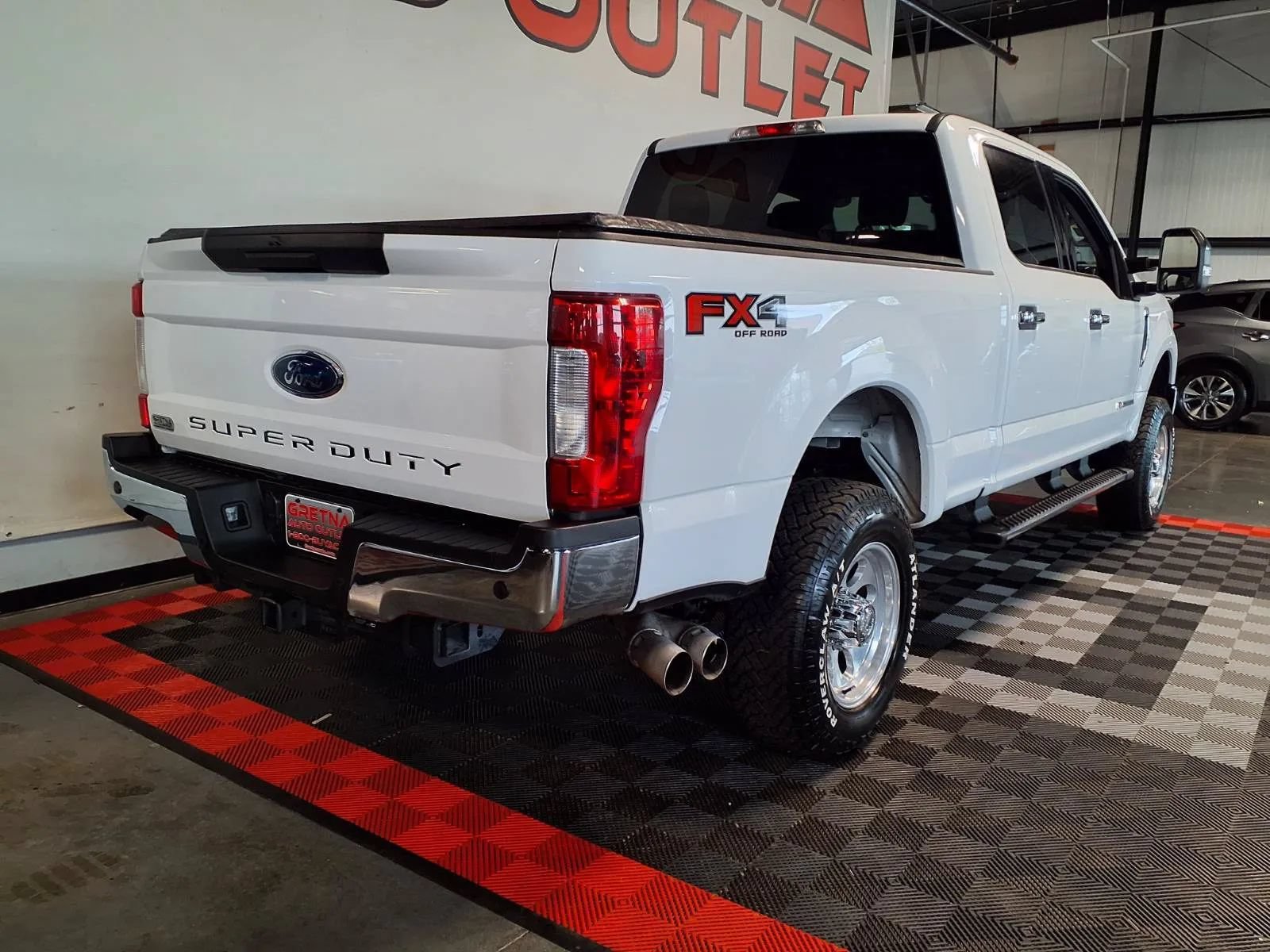 Used 2017 Ford F250 XLT w/ XLT Value Package AWD/4WD image 7