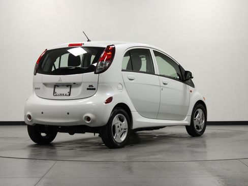 Used 2012 Mitsubishi i ES RWD image 4