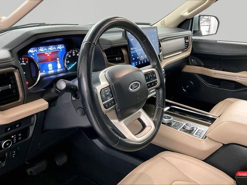 Used 2024 Ford Expedition Max Limited AWD/4WD image 16