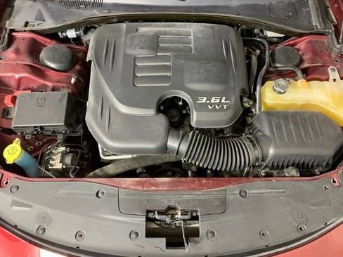 Used 2019 Dodge Charger SXT w/ Cold Weather Package AWD/4WD image 36