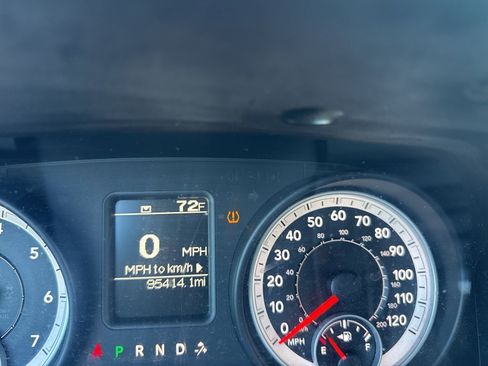 Used 2013 RAM 1500 Express image 38