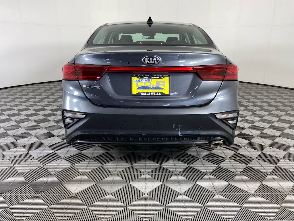 Used 2019 Kia Forte LXS FWD image 9