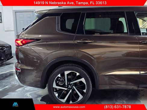 Used 2023 Mitsubishi Outlander SEL FWD image 11