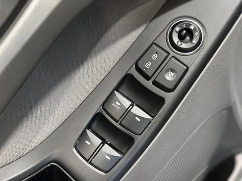 Used 2016 Hyundai Elantra SE w/ Option Group 02 FWD image 27