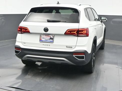 Used 2024 Volkswagen Taos SE FWD image 5