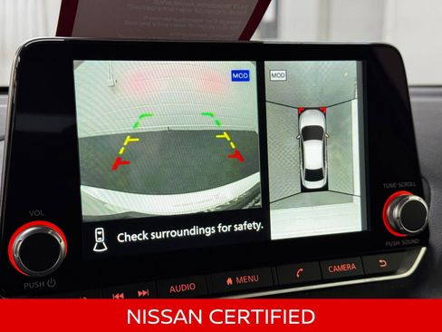 Certified 2025 Nissan Sentra SR w/ SR Premium Package FWD image 18