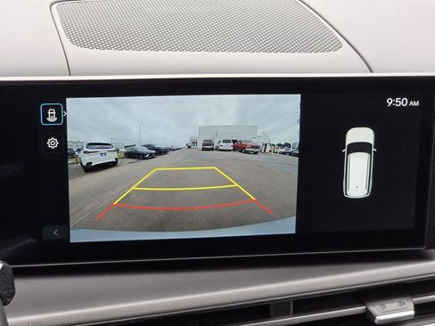 Used 2025 Hyundai Santa Fe SEL FWD image 18