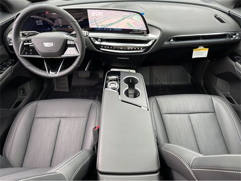 New 2025 Cadillac Lyriq Sport image 4