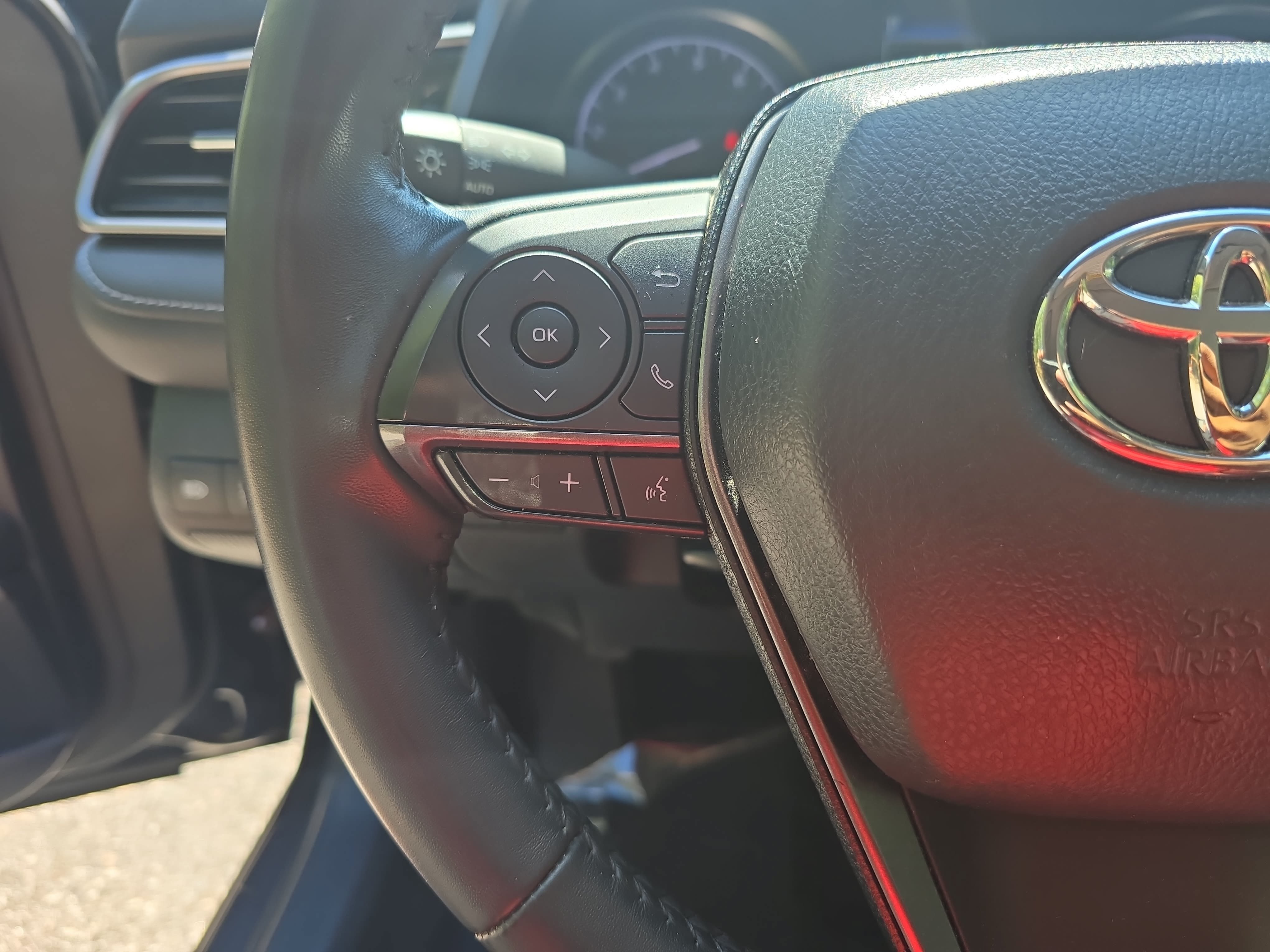 Used 2024 Toyota Camry SE FWD image 16