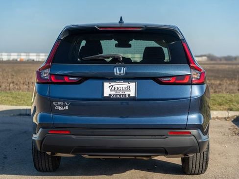 Used 2025 Honda CR-V LX image 6