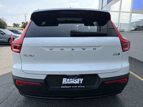 Certified 2023 Volvo XC40 B5 Plus w/ Protection Package Premier AWD/4WD image 26