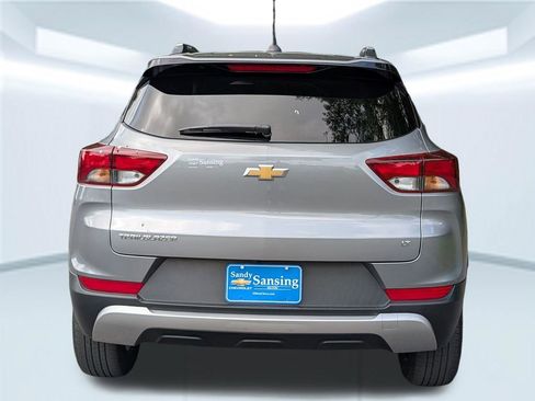 Used 2023 Chevrolet TrailBlazer LT FWD image 5