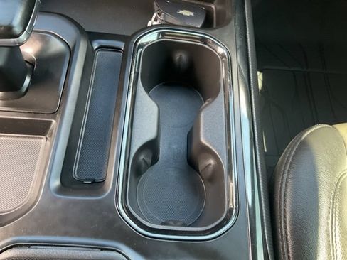 Used 2023 Chevrolet Silverado 1500 ZR2 w/ Technology Package AWD/4WD image 18