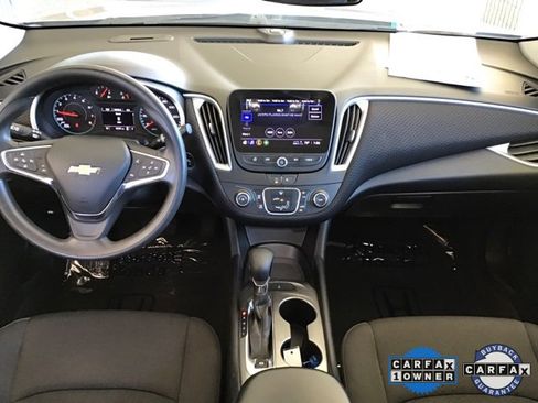 Used 2023 Chevrolet Malibu LS image 36