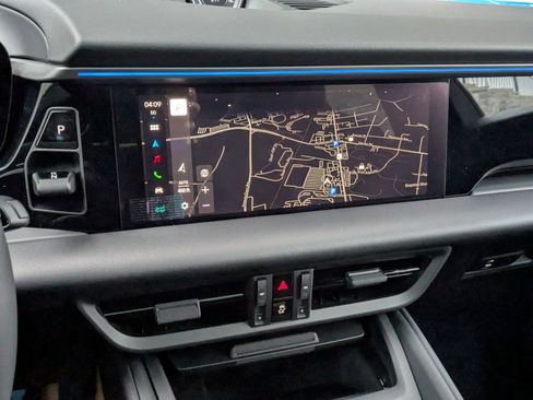 New 2025 Porsche Macan 4 Electric AWD/4WD image 20