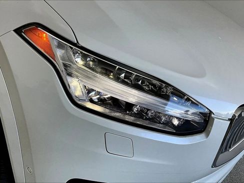 Used 2024 Volvo XC90 B6 Ultimate w/ Lounge Package image 37