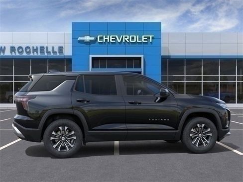 New 2026 Chevrolet Equinox LT w/ Convenience Package II image 5